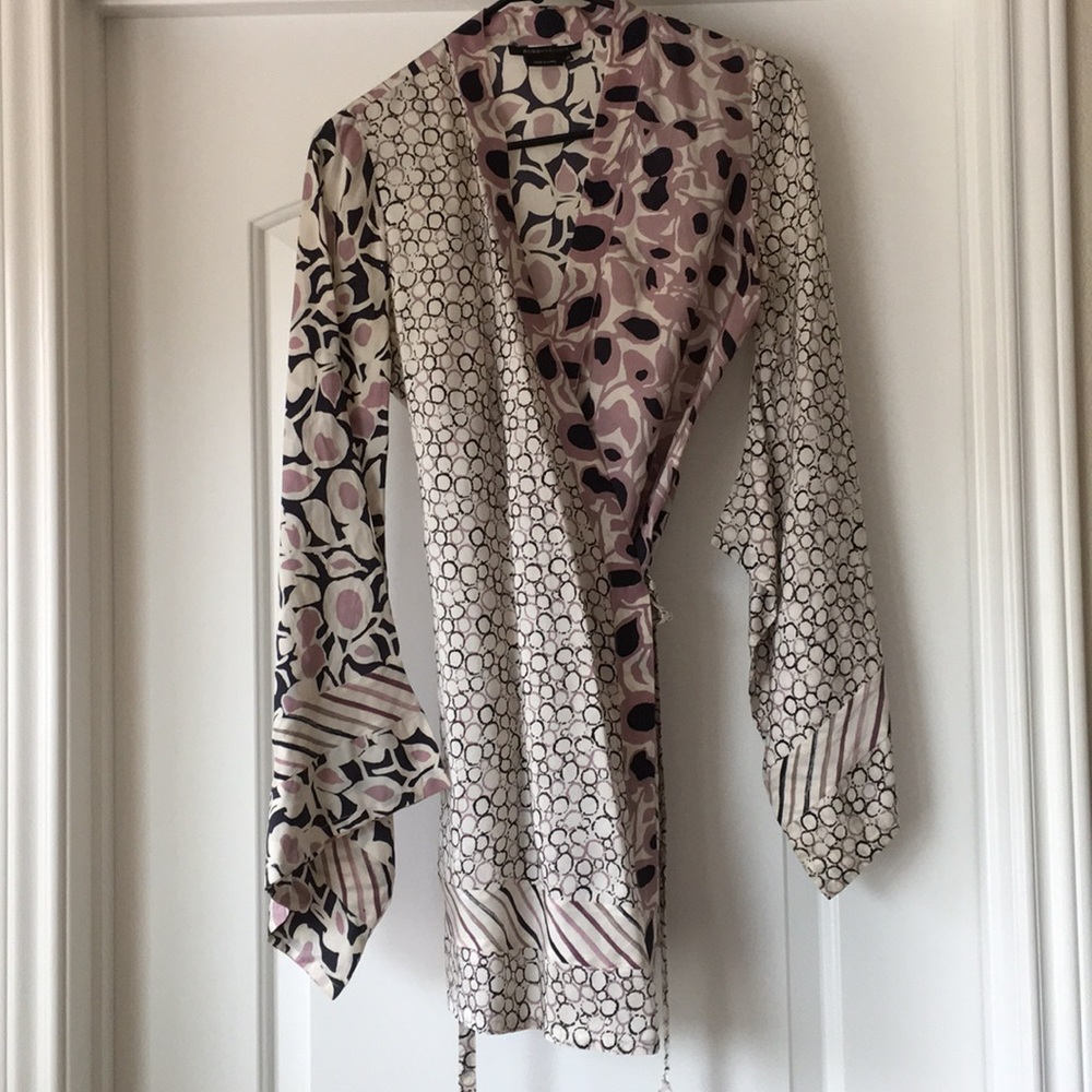 Kimono BCBGMaxazria black purple and ivory